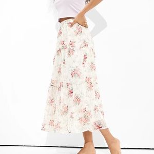 American Eagle floral tiered midi skirt size s